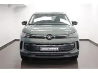 Neu VW Tiguan 150 PS (110 kW) 2026 Grün SUV