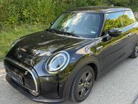Gebraucht Mini Cooper SE 135 kW (184 PS) 2023 Schwarz Kleinwagen