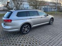 Gebraucht VW Passat Comfortline 150 PS (110 kW) 2015 Silber Kombi
