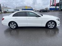 Gebraucht Mercedes E220 194 PS (142 kW) 2018 Weiß Limousine