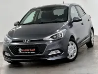 Gebraucht Hyundai i20 Style 90 PS (66 kW) 2015 Grau Limousine