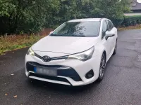 Gebraucht Toyota Avensis Comfort 143 PS (105 kW) 2016 Weiß Kombi
