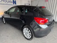 Gebraucht Opel Astra 140 PS (102 kW) 2012 Schwarz Limousine