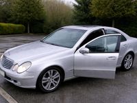 Gebraucht Mercedes E280 177 PS (130 kW) 2004 Silber Limousine
