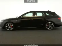Gebraucht Audi A4 S-Line 204 PS (150 kW) 2024 Mythosschwarz metallic Kombi