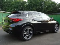 Gebraucht Infiniti Q30 Sport Tech 156 PS (114 kW) 2017 Schwarz Limousine