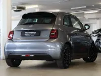 Gebraucht Fiat 500e La Prima 86 kW (118 PS) 2022 Grau Limousine