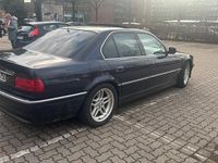 Gebraucht BMW 750 Performance 326 PS (239 kW) 1997 Blau Limousine
