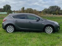 Gebraucht Opel Astra 140 PS (102 kW) 2010 Grau Limousine