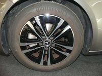 Gebraucht Mercedes A200 Advanced 163 PS (119 kW) 2024 Mountaingrau Limousine
