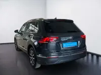 Second-hand VW Tiguan Life 131 CP (96 kW) 2022 Gri SUV