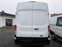 Gebraucht Ford Transit Trend 170 PS (125 kW) 2021 Frostweiã Van / Kleinbus