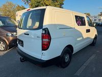 Gebraucht Hyundai H-1 170 PS (125 kW) 2011 Weiß Van / Kleinbus