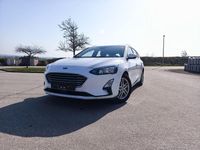 Gebraucht Ford Focus Cool & Connect 125 PS (91 kW) 2019 Frostweiã? Kombi