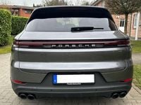 Gebraucht Porsche Cayenne 470 PS (345 kW) 2023 Grau SUV
