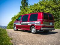 Second-hand Ford Econoline 220 CP (161 kW) 2000 Roșu Monovolum