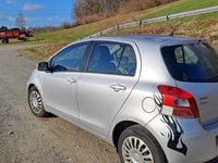 Gebraucht Daihatsu Charade 101 PS (74 kW) 2012 Grau Kleinwagen