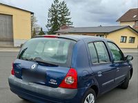 Gebraucht Renault Clio II 75 PS (55 kW) 2005 Weiß Kleinwagen