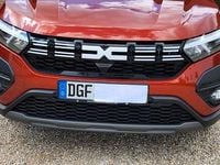 Second-hand Dacia Jogger Expression 101 CP (74 kW) 2024 Maro Monovolum