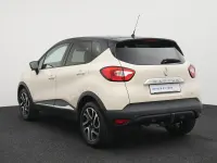 Gebraucht Renault Captur Dynamique 90 PS (66 kW) 2016 Elfenbein d16 + schwarz gne SUV