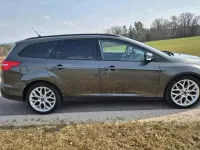 Gebraucht Ford Focus 2017 Grau Kombi