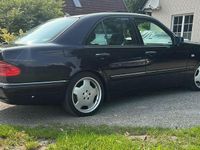 Gebraucht Mercedes E50 AMG AMG 347 PS (255 kW) 1997 Violet Limousine