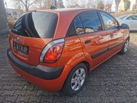 Gebraucht Kia Rio Attract 97 PS (71 kW) 2009 Orange Kleinwagen
