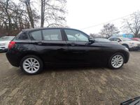 Gebraucht BMW 114 102 PS (75 kW) 2013 Schwarz Kleinwagen