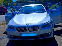 Second-hand BMW 520 184 CP (135 kW) 2012 Argintiu Berlinǎ