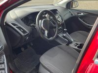 Gebraucht Ford Focus 125 PS (91 kW) 2012 Rot Limousine