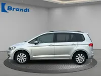 Gebraucht VW Touran Comfortline 150 PS (110 kW) 2022 Reflexsilber metallic (metallic) Van / Kleinbus