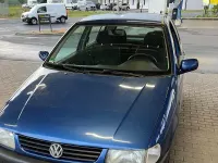 Używany VW Polo 60 KM (44 kW) 1998 Niebieski Hatchback