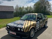 Second-hand BMW 320 Performance 320 CP (235 kW) 1987 Negru