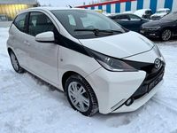 Gebraucht Toyota Aygo 69 PS (50 kW) 2017 Weiß Kleinwagen