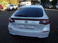 Gebraucht Honda Civic Hybrid 143 PS (105 kW) 2026 Platinum white p. Limousine