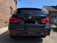 Second-hand BMW 318 150 CP (110 kW) 2017 Negru Break