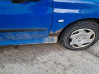 Gebraucht Peugeot 206 68 PS (50 kW) 2002 Blau Kleinwagen