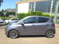 Gebraucht Hyundai i10 Trend 67 PS (49 kW) 2018 Star dust Kleinwagen