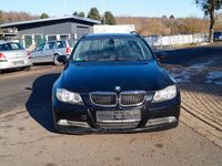 Gebraucht BMW 320 Advantage 177 PS (130 kW) 2007 Schwarz Kombi