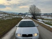 Gebraucht Skoda Fabia 54 PS (39 kW) 2003 Silber Limousine