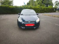 Gebraucht Ford Focus Trend 95 PS (69 kW) 2012 Violet Kombi