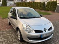 Gebraucht Renault Clio II Authentique 75 PS (55 kW) 2008 Grau Limousine