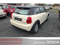 Gebraucht Mini Cooper 136 PS (100 kW) 2015 Pepper (old english) white Kleinwagen