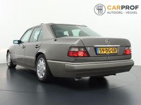 Gebraucht Mercedes E500 328 PS (241 kW) 1992 Beige Limousine