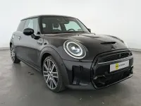 Używany Mini Cooper S 178 KM (130 kW) 2022 Czarny Hatchback