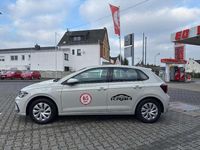 Gebraucht VW Polo Life 80 PS (58 kW) 2024 Ascotgrau Kleinwagen