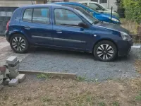 Gebraucht Renault Clio 75 PS (55 kW) 2005 Schwarz Kleinwagen