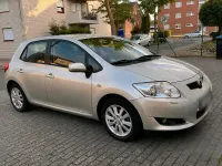 Gebraucht Toyota Auris 124 PS (91 kW) 2007 Silber Kleinwagen