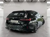 Gebraucht BMW 520 M Sport 197 PS (144 kW) 2025 Schwarz Kombi