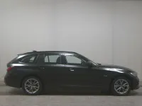 Gebraucht BMW 330 Shadowline 252 PS (185 kW) 2022 Black sapphire metallic (metallic) Kombi